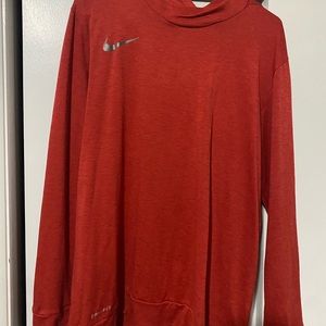 Red light weight Nike pullover large